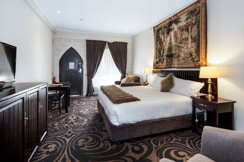 Castle Suites - Kryal Castle - Accommodation Sunshine Coast 0