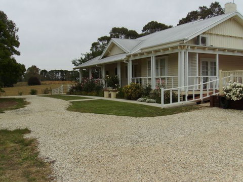 Daisyburn Homestead - Accommodation Sunshine Coast 2
