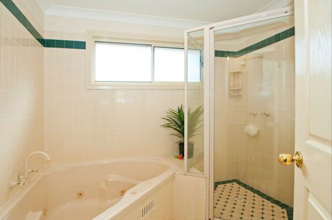 Fairlight House - Accommodation Sunshine Coast 5