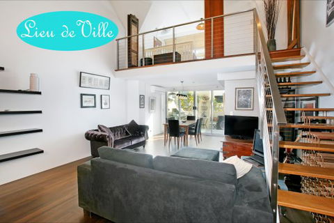 Lieu De Ville Suite - Accommodation Sunshine Coast 0
