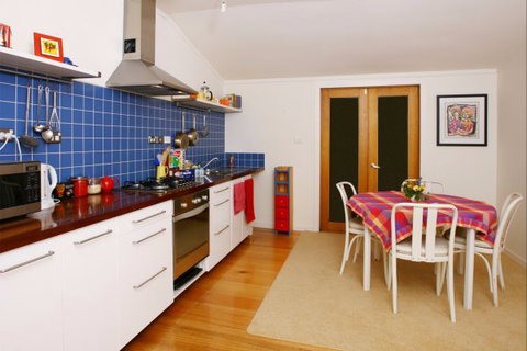 Oakhill Cottage - Accommodation Sunshine Coast 2