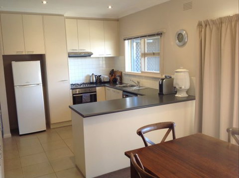 Queen Bee - Accommodation Sunshine Coast 1