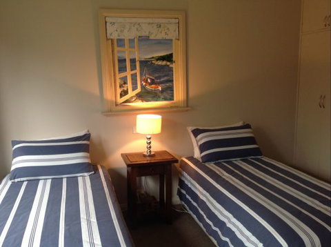 Queen Bee - Accommodation Sunshine Coast 3