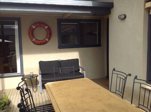 Queen Bee - Accommodation Sunshine Coast 8