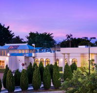 Shangri La Gardens Motel and Function Centre - Accommodation Sunshine Coast
