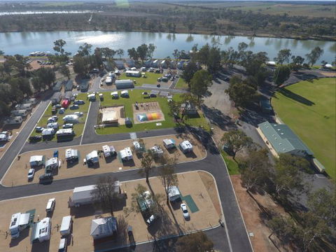 Waikerie Holiday Park - Accommodation Sunshine Coast 3