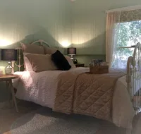 Telegraph Retreat Cottages - Accommodation Sunshine Coast