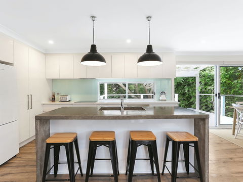 Amalfi Beach House - Accommodation Sunshine Coast 1