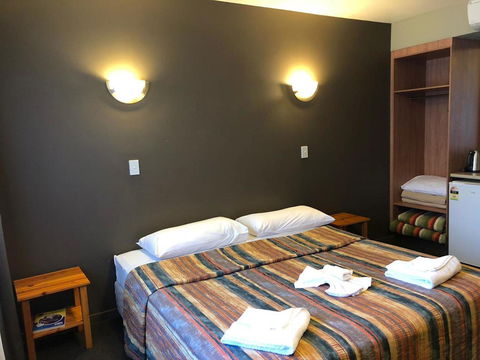 Astor Hotel And Astor Suites - Accommodation Sunshine Coast 1