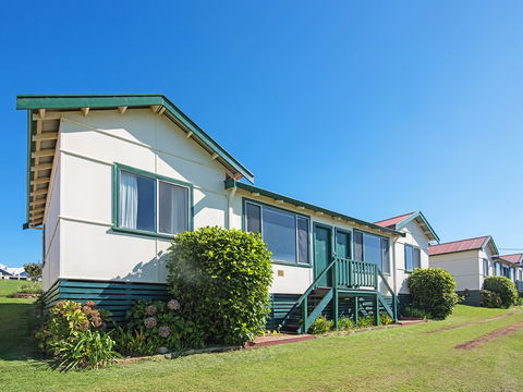 Augusta Hotel Motel - Accommodation Sunshine Coast 3