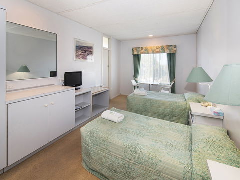 Augusta Hotel Motel - Accommodation Sunshine Coast 7