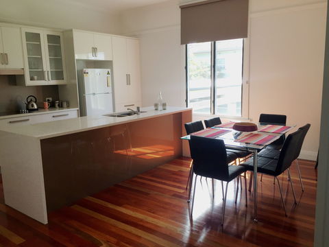 Ava House - Accommodation Sunshine Coast 1