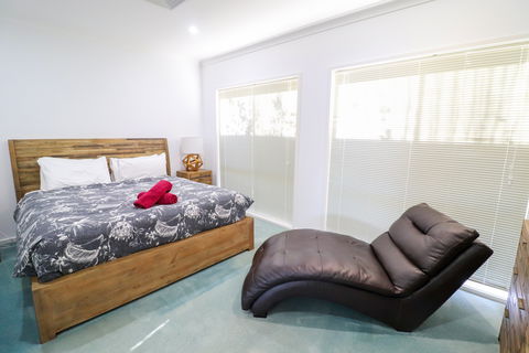 El Lago Jetty - Accommodation Sunshine Coast 3