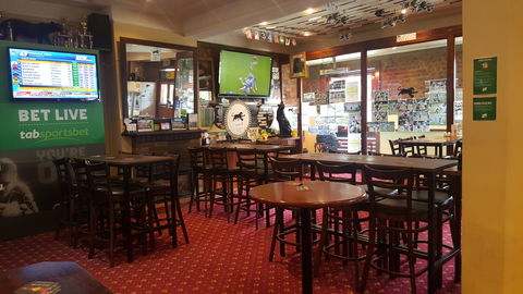 Gardners Inn Hotel Blackheath - Accommodation Sunshine Coast 8