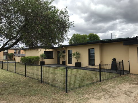 Glenmoore - Accommodation Sunshine Coast 0