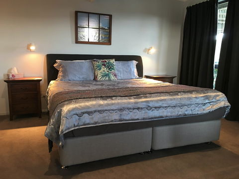 Storm Bay B & B - Accommodation Sunshine Coast 2