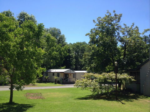 Yackandandah Holiday Park - Accommodation Sunshine Coast 3
