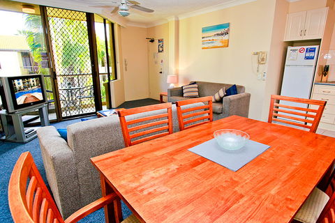 Aussie Resort - Accommodation Sunshine Coast 2