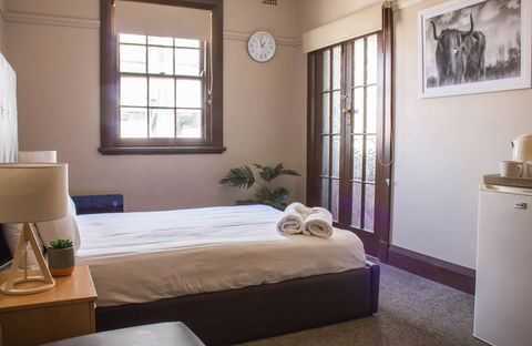 Campsie Hotel - Accommodation Sunshine Coast 1