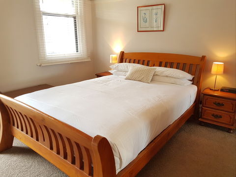 Newcastle Short Stay Apartments - Vista Apartment - Accommodation Sunshine Coast 1