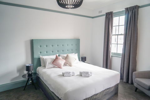 Oasis On Beamish Hotel - Accommodation Sunshine Coast 0