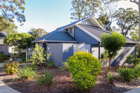 Shearwater Deluxe Villa - Accommodation Sunshine Coast 0
