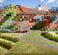 The Yellow Door Guesthouse - Accommodation Sunshine Coast