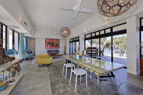 ZEN Beach Retreat - Accommodation Sunshine Coast 6