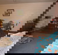 Acacia Cottages - Accommodation Sunshine Coast