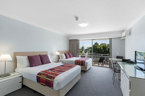 Airlie Beach Hotel - Accommodation Sunshine Coast 2