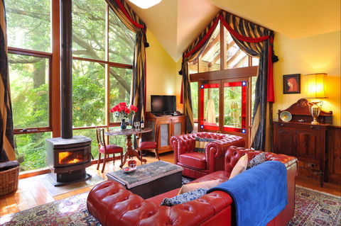 Arcadia Cottages - Accommodation Sunshine Coast 2