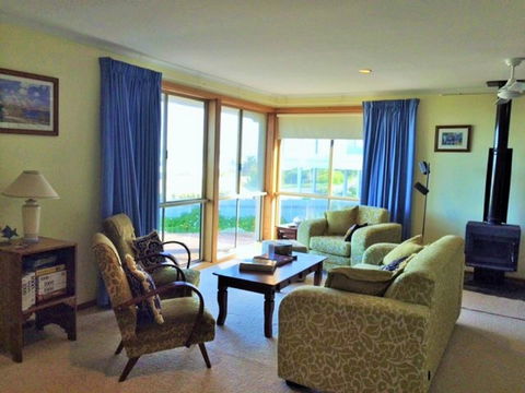 Avalon - Accommodation Sunshine Coast 2
