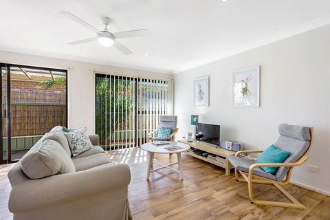 Shearwater At Shoal Bay Cottage One - Dogs Welcome! - Accommodation Sunshine Coast 0