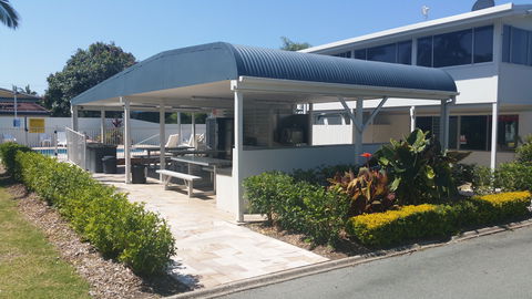 Alex Beach Cabins And Tourist Park - Accommodation Sunshine Coast 1
