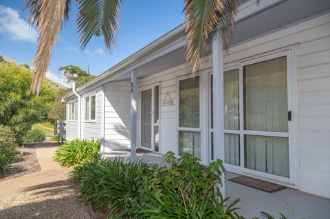 At The Beach - Accommodation Sunshine Coast 1