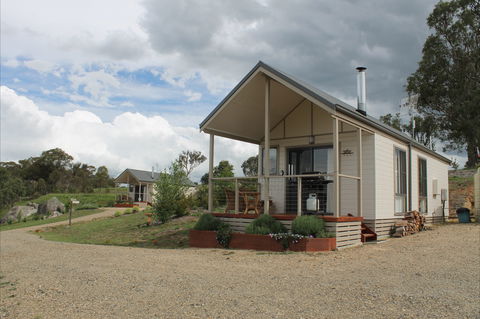 Grace Cottages - Accommodation Sunshine Coast 0