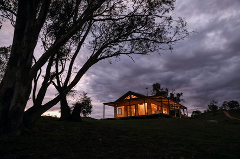 Kestrel Nest EcoHut - Accommodation Sunshine Coast 1