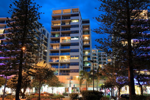 Pacific Beach Resort - Accommodation Sunshine Coast 1