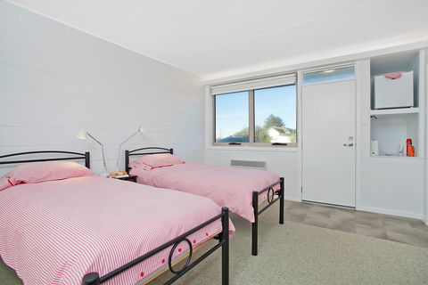 Peterborough House & Motel - Accommodation Sunshine Coast 2