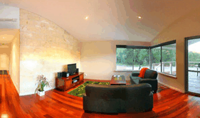 Acacia Chalets - Accommodation Sunshine Coast 2