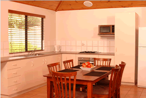 Bushy Lake Chalets - Accommodation Sunshine Coast