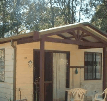Gum Grove Chalets - Accommodation Sunshine Coast