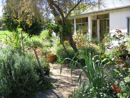 Warren Grange Farmstay And Bed & Breakfast - Accommodation Sunshine Coast 0