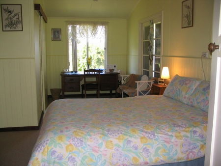 Warren Grange Farmstay And Bed & Breakfast - Accommodation Sunshine Coast 4