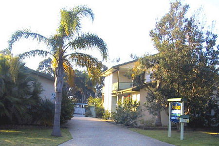 Avalon Holiday Units - Accommodation Sunshine Coast 0