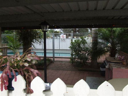 Avalon Holiday Units - Accommodation Sunshine Coast 1