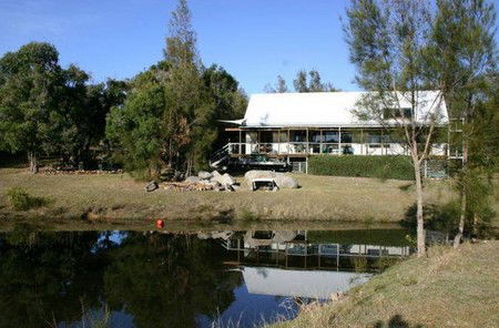Mullimburra Beach House - Accommodation Sunshine Coast 0