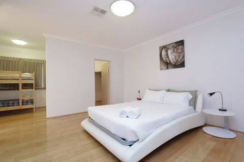 Antonas Verandah Apartments - Accommodation Sunshine Coast 5