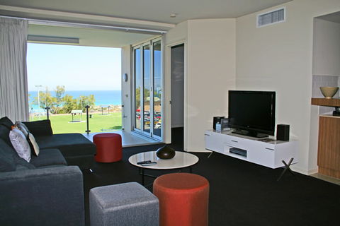 Clarion Suites Mullaloo Beach - Accommodation Sunshine Coast 5