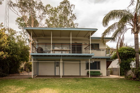 78  River Lane Mannum -River Shack Rentals - Accommodation Sunshine Coast 0